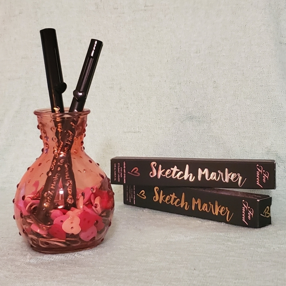 BNIB》Too faced sketch marker eyeliners